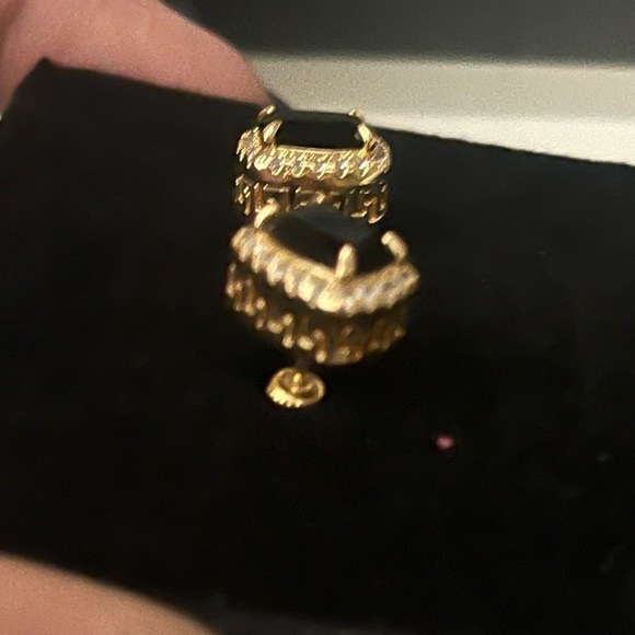 Black Gold plated cubic zirconia earrings with twisted earring post - Picture 3 of 5